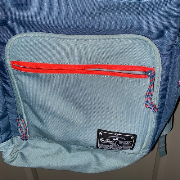 Backpack - Picture 6 of 8